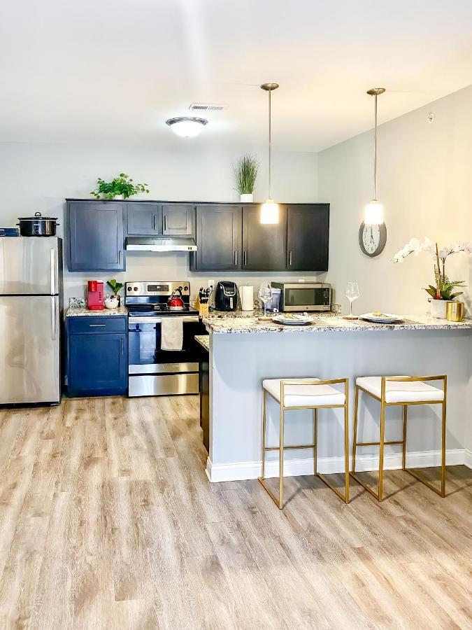 Full Kitchen,King,W/D,Netflix,2 Smart Tvs,Parking Appartement Louisville Buitenkant foto