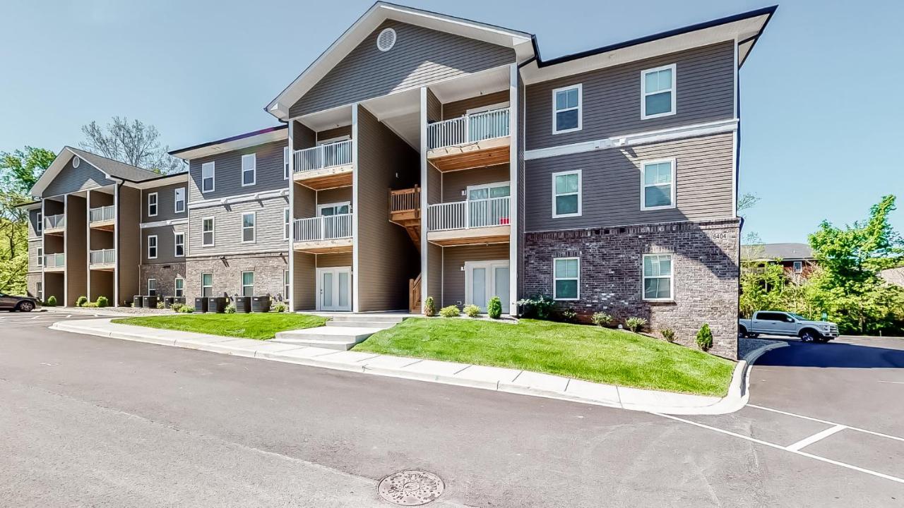 Full Kitchen,King,W/D,Netflix,2 Smart Tvs,Parking Appartement Louisville Buitenkant foto