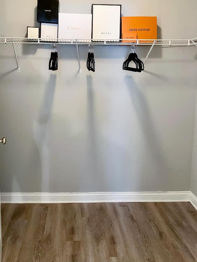 Full Kitchen,King,W/D,Netflix,2 Smart Tvs,Parking Appartement Louisville Buitenkant foto